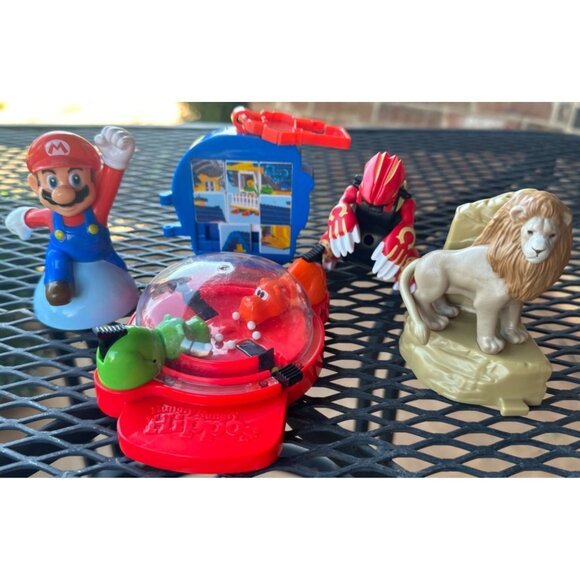 Lot of 5 Made For McDonald's Plastic Collectible Toys Characters 2015-2019 READ - Picture 1 of 7